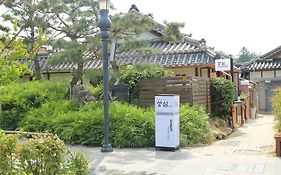 Sungsim Hanok Guesthouse